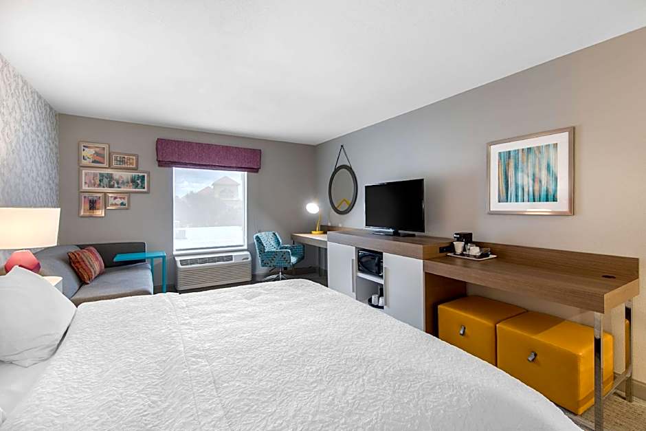 1 King Bed — 6 fotoğraftan 1. fotoğraf