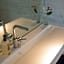 B&B Suites FEEK