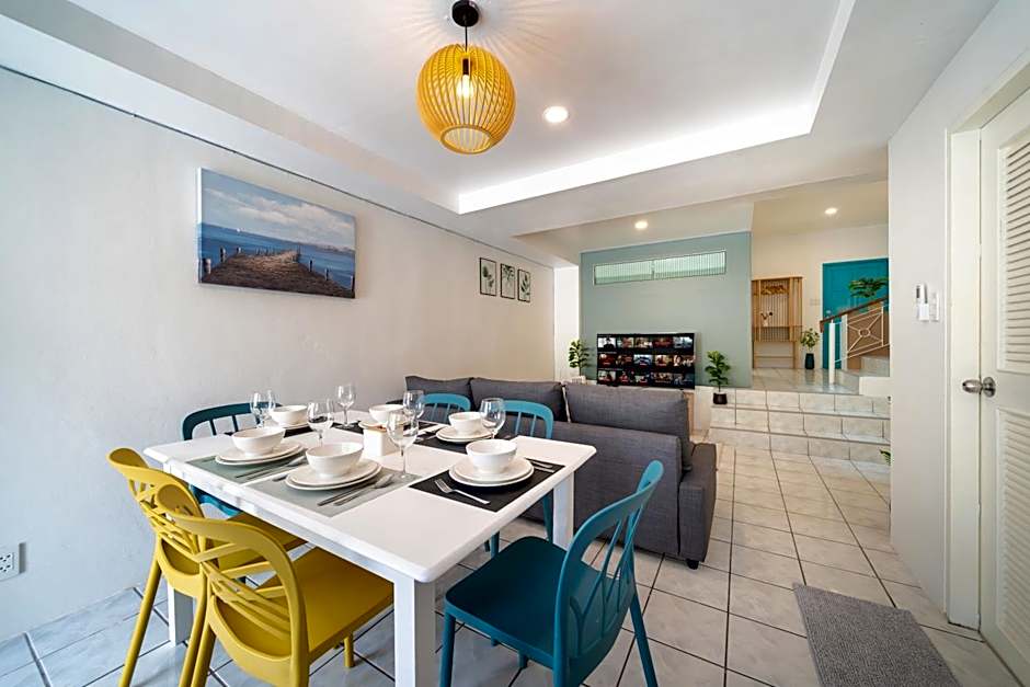 5 mins walk Bangla,beach,3BR