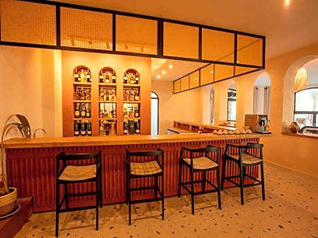 ELYSIUM GARDEN HOTEL