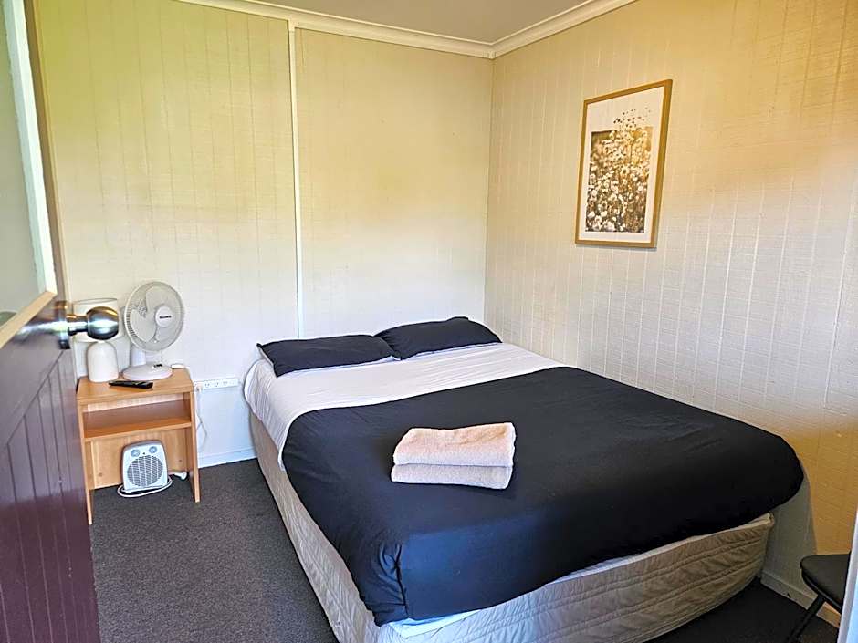 Bulls Motel & Holiday Park