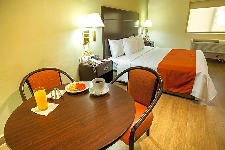 Hotel Plaza Calzada