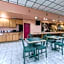 Castle Inn & Suites by OYO Lawton