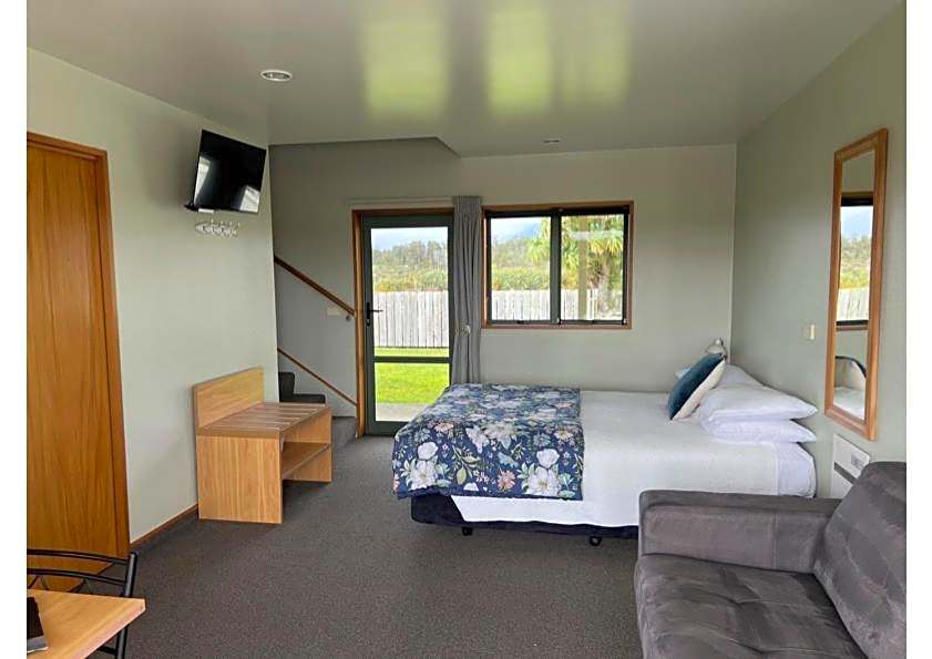 Haast Beach Motel