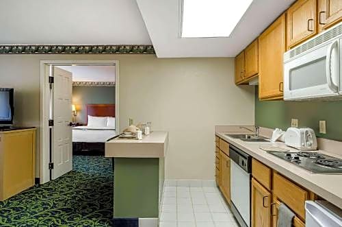 Quality Inn & Suites Lexington