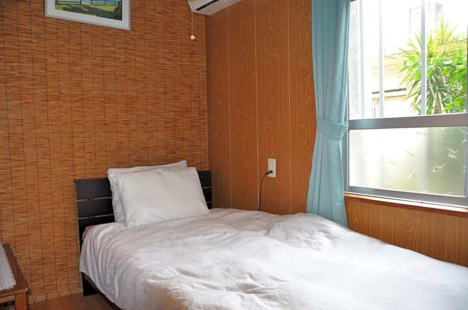 Accommodation Limited to One Group Per Day Yukuiru