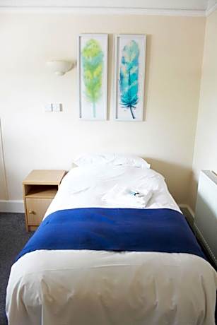 Single Room with Shared Bathroom