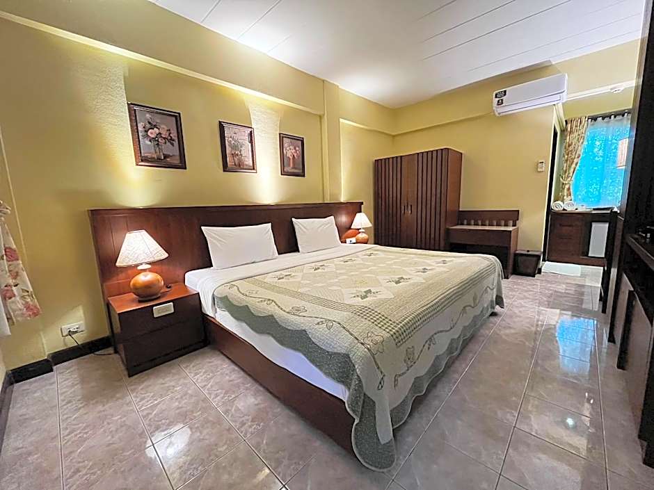 Rommai Green Park Boutique Hotel Resort