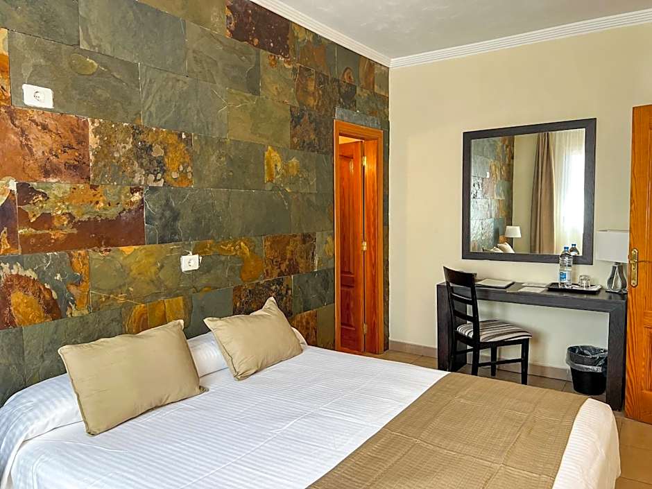 La Aldea Suites