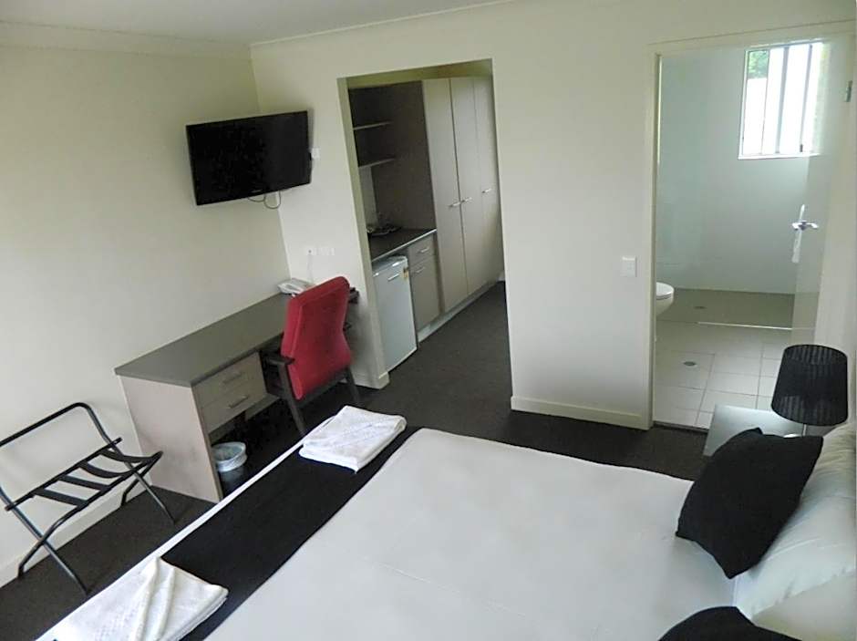 Dooley's Tavern & Motel Springsure
