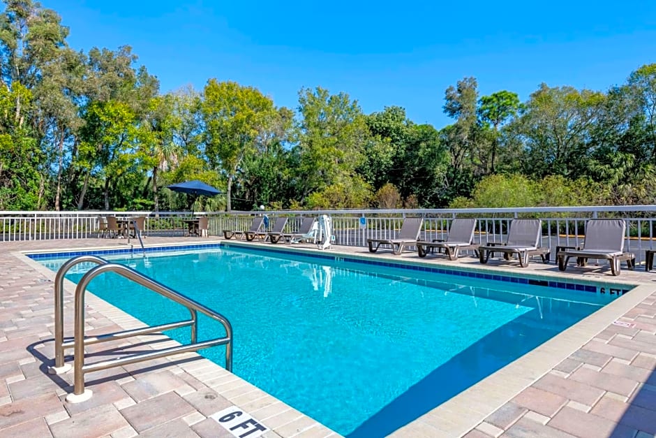 Quality Inn Sarasota North Near Lido Key Beach