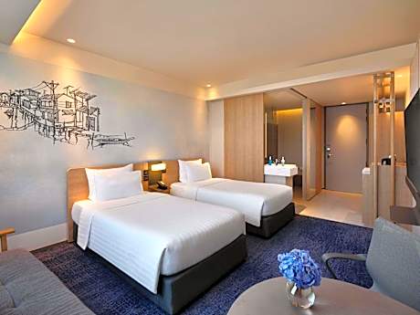 Deluxe Room Twin Beds