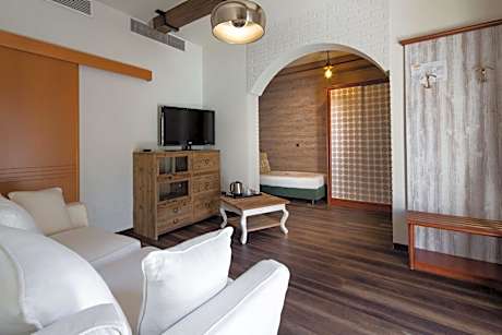 Comfort King Room with Two King Beds - Annex