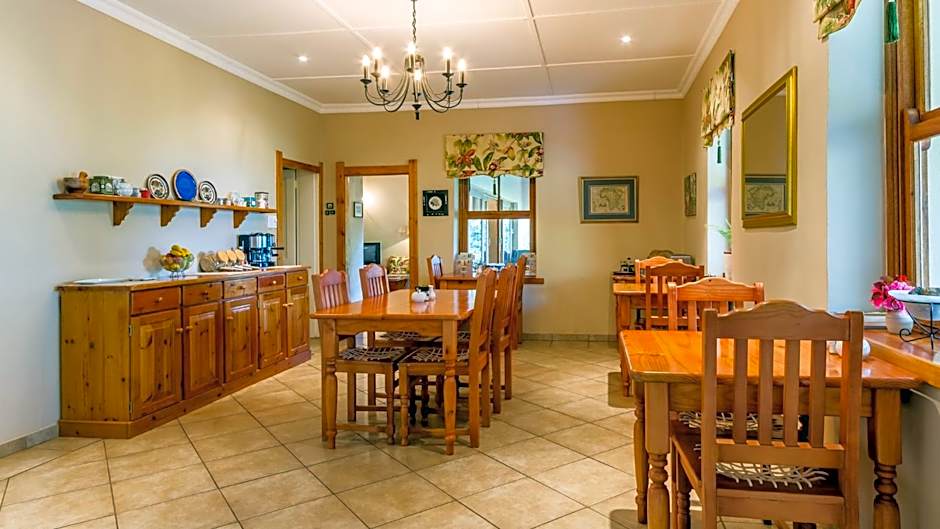 Porcupine Ridge Guest House