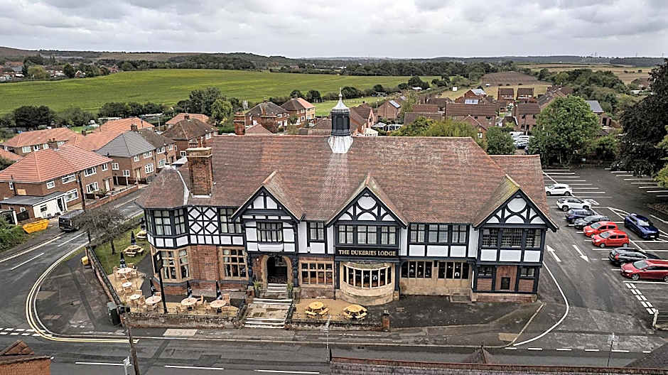 The Dukeries Lodge, Edwinstowe, Nottinghamshire