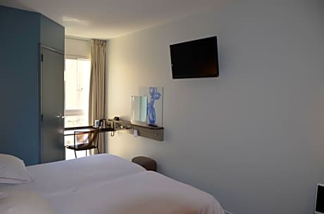 Triple Room with 1 Twin Bed and 1 Sofa Bed