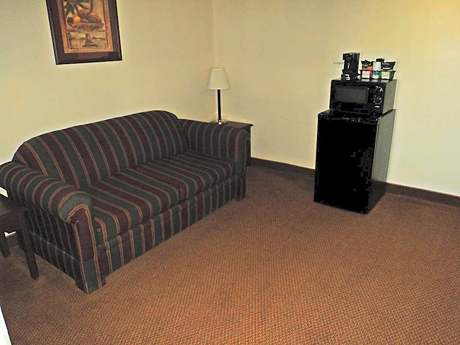 Travelodge by Wyndham Carlsbad NM