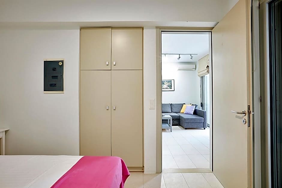 VIVIAN Art Apartments