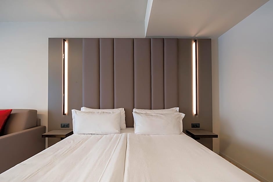Aurora ApartHotel