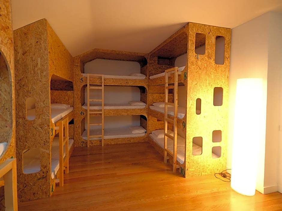GuimaraesLiving - Hostel & Adventure