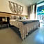 2 Bed Bath for 5 A 102