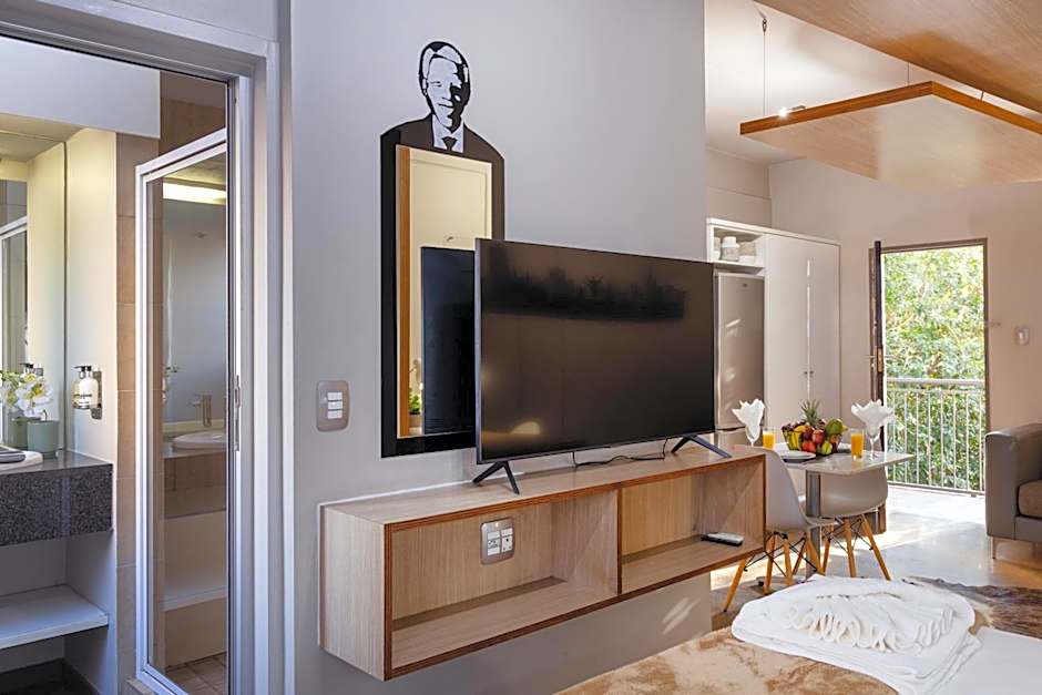 Akanani Apartments