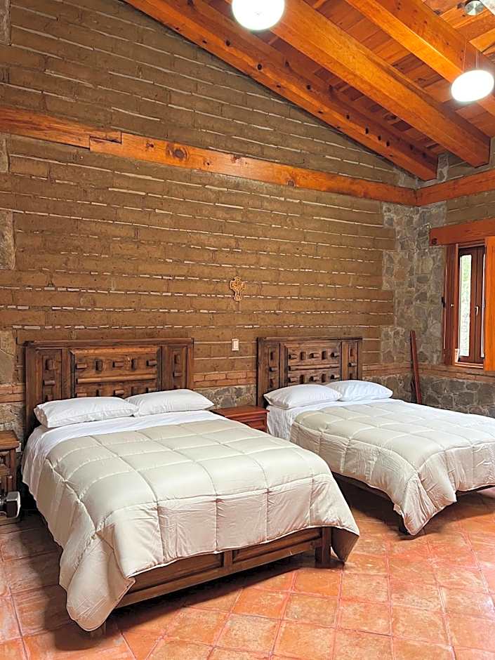 HOTEL Y CABAÑAS MOUNTAIN LODGE