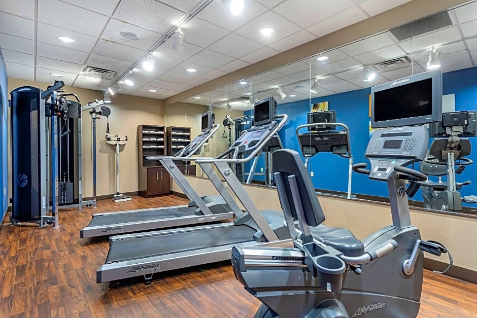 Comfort Suites Manchester near Arnold AFB