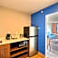 Holiday Inn Express & Suites Fond Du Lac By IHG
