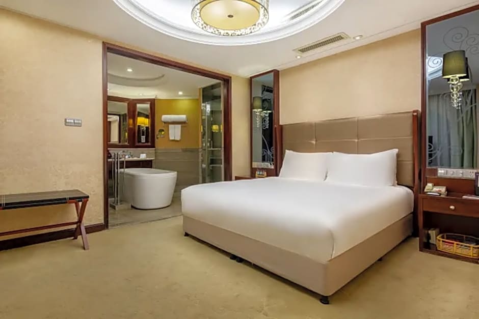 Chaohu Yuanzhou Haoting Hotel