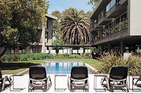 La Urumpta Hotel, AKEN MIND