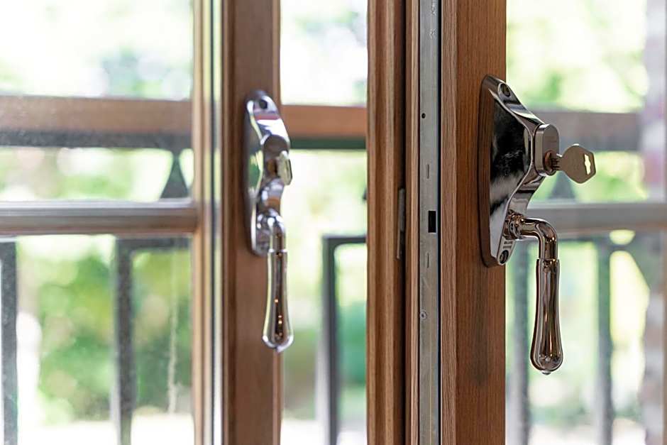 Live and Stay Ekmanska