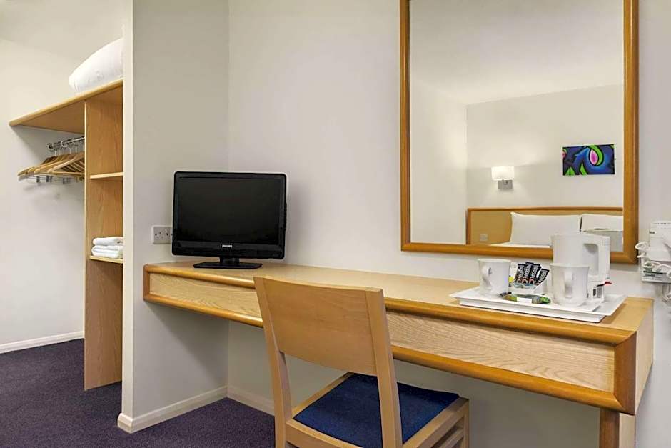 Days Inn Bridgend Cardiff