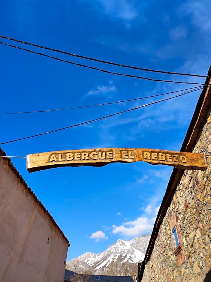 Albergue El Rebezo