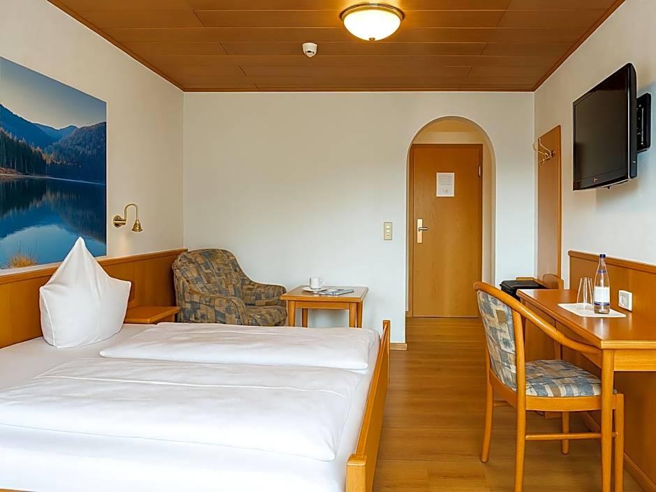 Hotel zur Linde - Bayerischer Wald - aktivCard mit 154 kostenfreien Leistungen - kostenloser Parkplatz