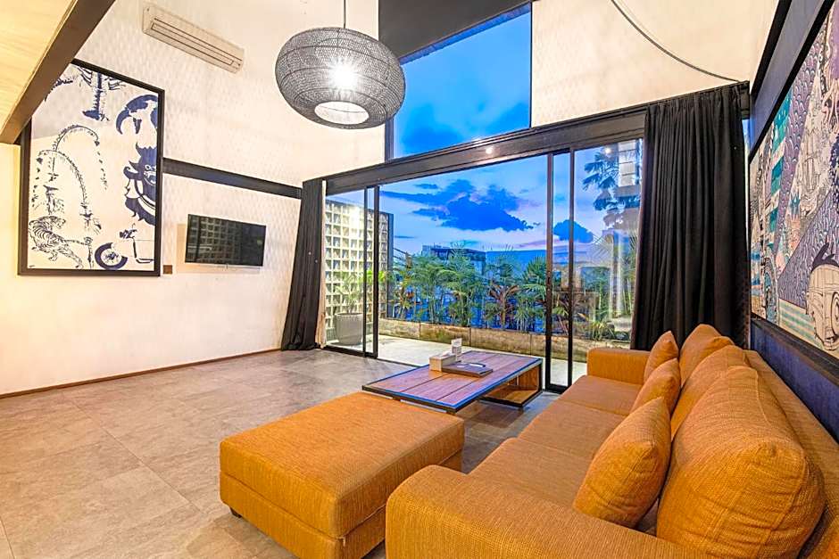 New Duplex apartment 200m to Beach Canggu