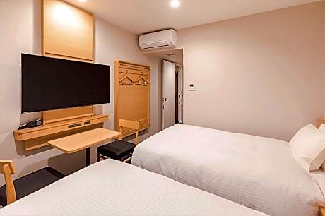 Connecting Room - Non-Smoking