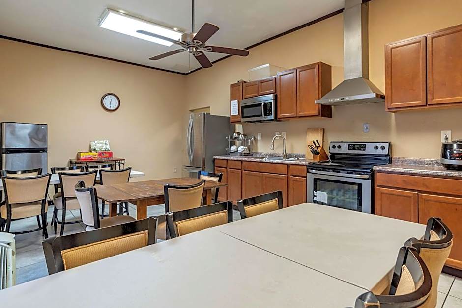 Comfort Suites Airport South