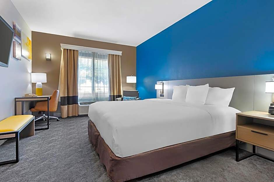 Comfort Inn & Suites Sacramento