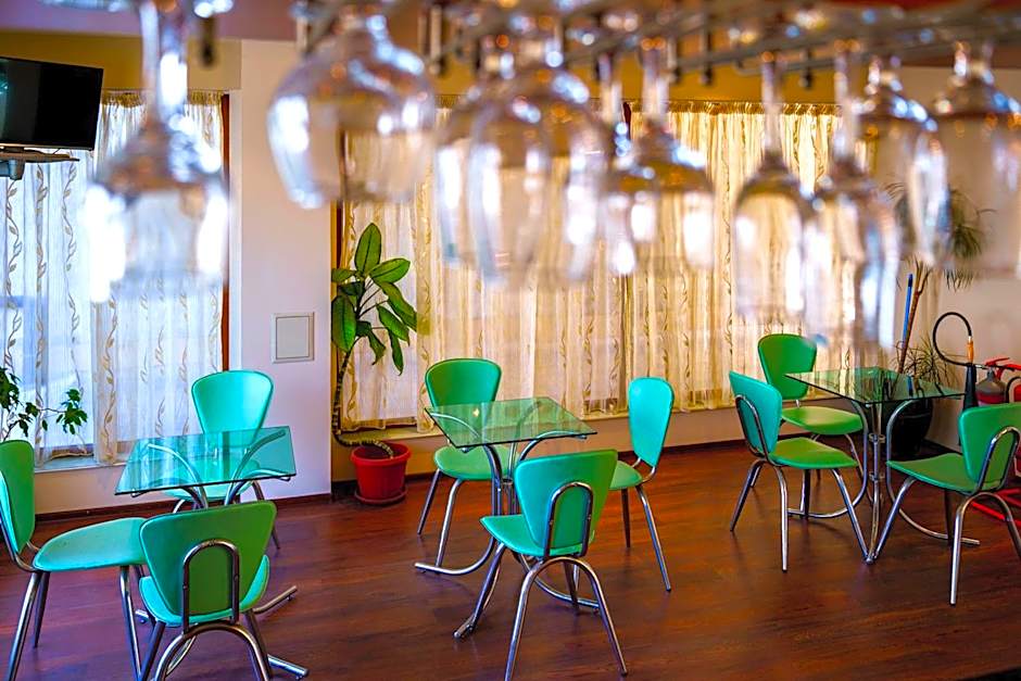 Dionis Hotel