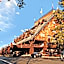 Old Faithful Inn - Inside the Park