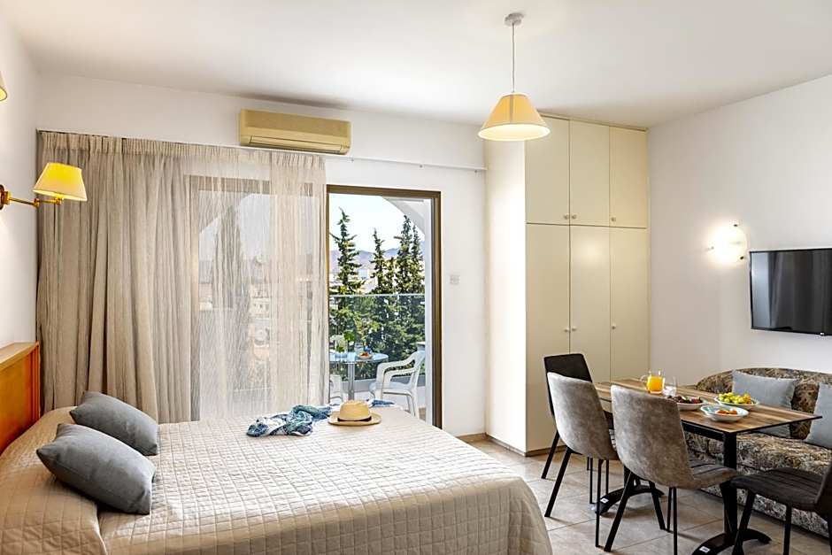 Stephanos Hotel Apartments