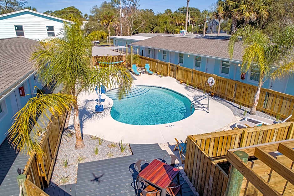 Salt Air Inn & Suites