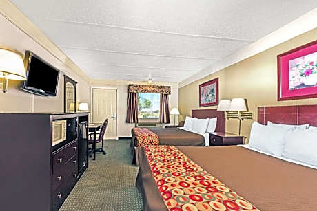 2 Queen Beds Non-Smoking