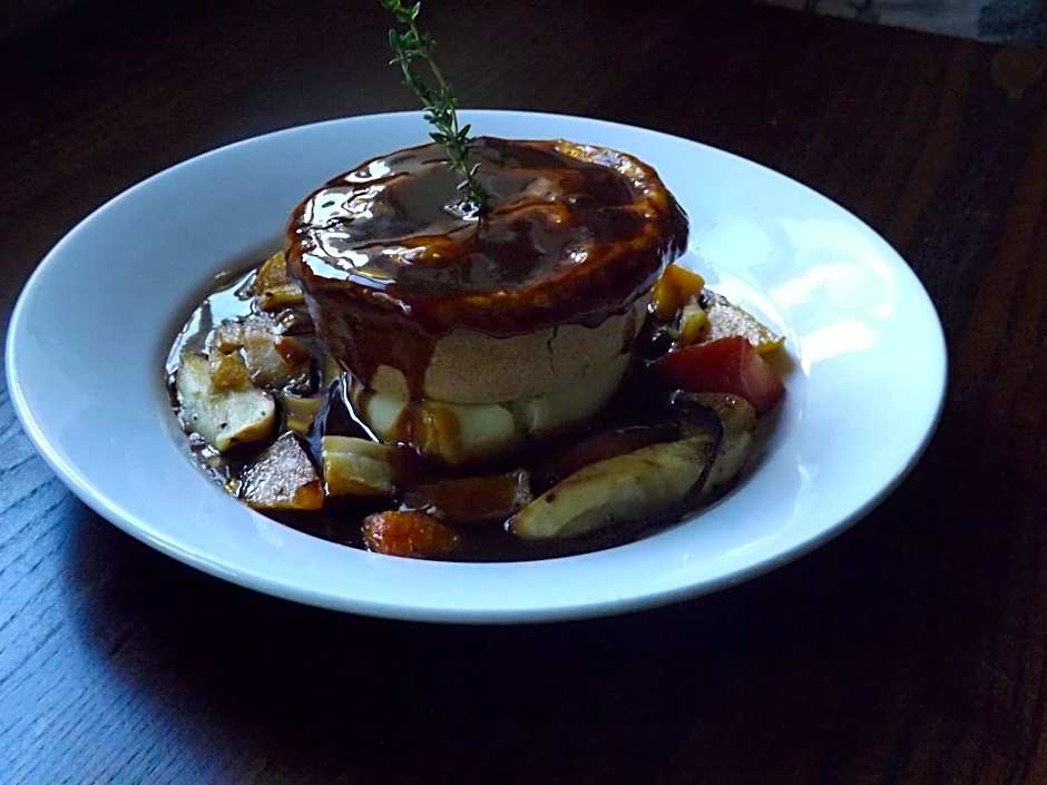 Hadley Bowling Green Inn