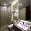 Hanya Kaiyuan Yiju Hotel (Ningbo East New Town Convention and Exhibition Center)