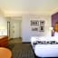 La Quinta Inn & Suites by Wyndham Westport