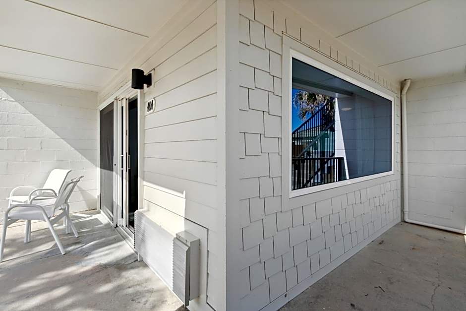 Seahorse Oceanfront Inn