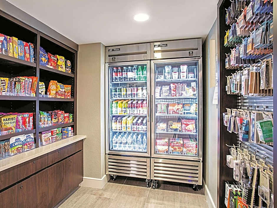 La Quinta Inn & Suites by Wyndham Baltimore N/White Marsh