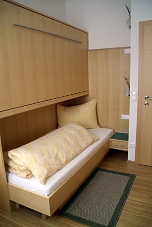 Classic Single Room with Extra Bed